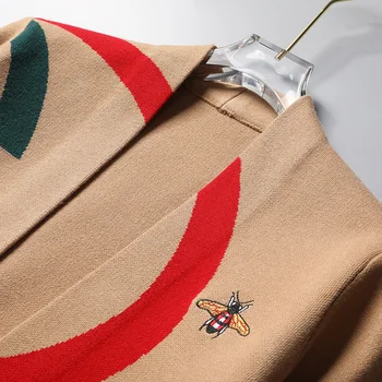Висококачествен брендовый вязаный жилетка с бродерии Little Bee, мъжката есенно-зимния нов модерен случайни пуловер, палто за мъже