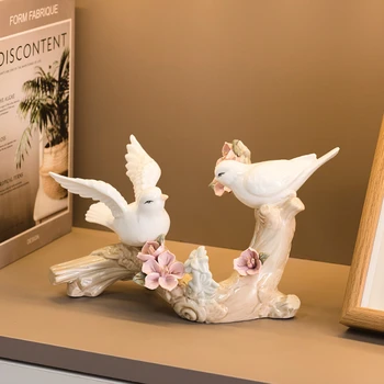 Скандинавските креативните керамични орнаменти под формата на бял гълъб и птици за хол, спалня, настолен декорация на дома, умни лепные статуетки, изделия