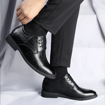 Мъжки модел кожени обувки, уголемени 8 см, от естествена кожа, дизайнерски дерби в британския стил, бели сватбени обувки за булката, мъжки