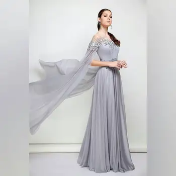 Рокля за бала с открити рамене сиво вечерна рокля от шифон в сгъвката на цветен модел и апликации за официалното парти на напускане