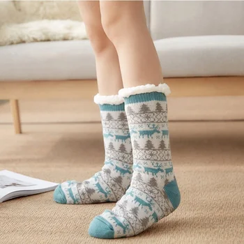 Чорапи за сън дамски зимни дебели плюшени нескользящие химикалки, меки пухкави подови чорапи, дамски къси пухкави чехли за баня, дизайнерски коледни чорапи